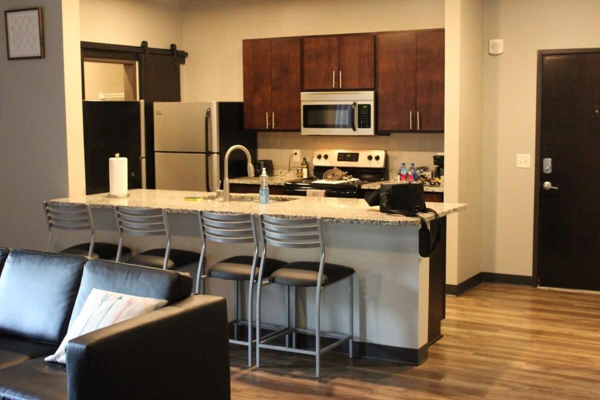 Spacious 2Br Suite Plus Patio Near Iowa State أميس المظهر الخارجي الصورة